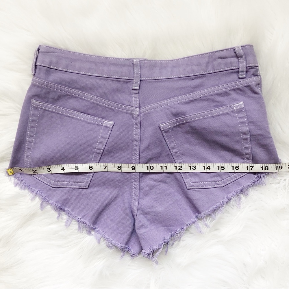 TOPSHOP Moto Kiri Lavendar Fray Hem Shorts! - Picture 7 of 7